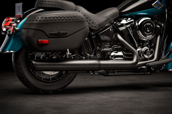Harley Davidson Heritage Classic On Road Price in Thane Starts at